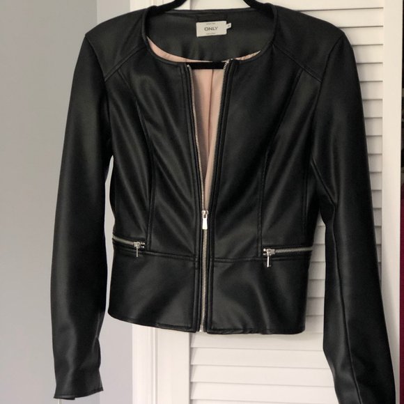 Stylish Jacket - Picture 5 of 6